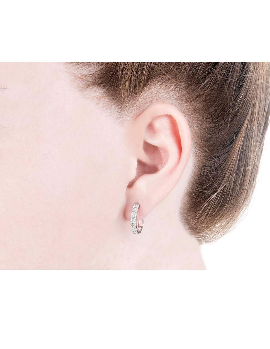 Aretes de oro blanco 14 K con acabado brillante diamante Aretes de oro blanco 14 K con acabado brillante diamante