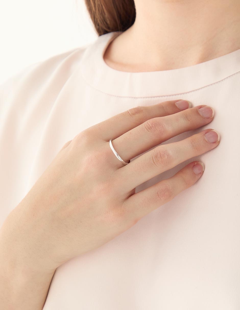 Argolla de oro blanco 18 k