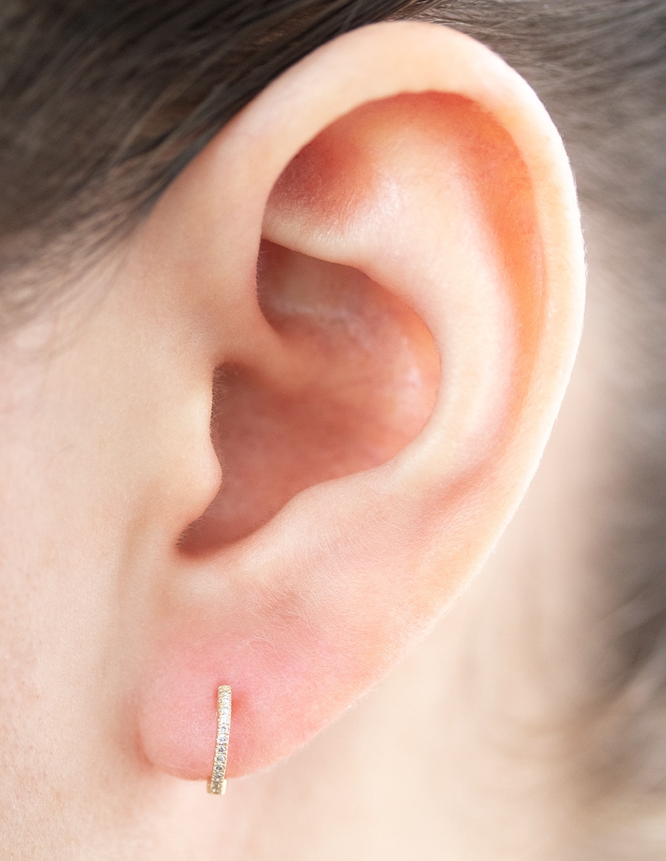 Piercing de oro amarillo 14 K con acabado brillante diamante