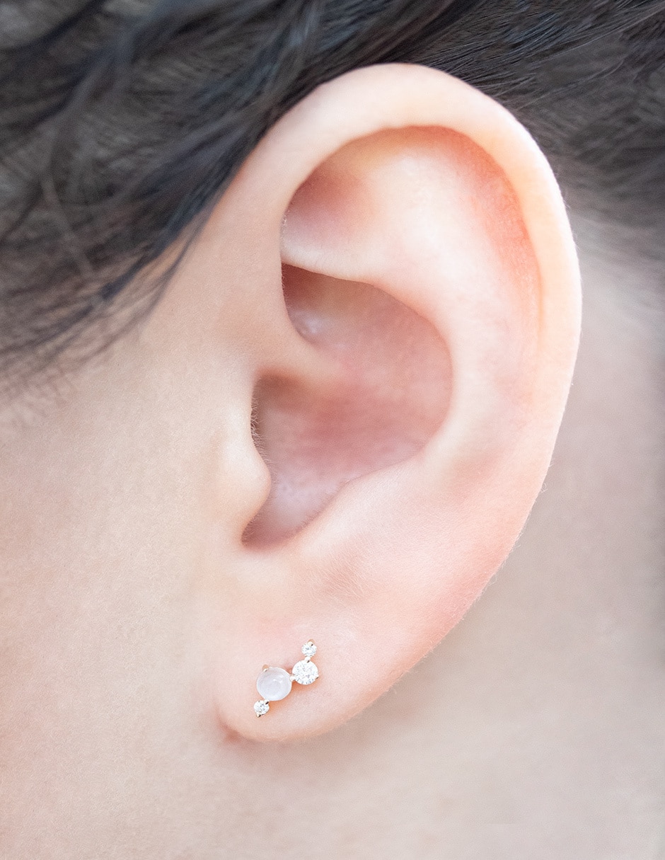 Aretes de oro amarillo 14 K con acabado brillante diamante 2