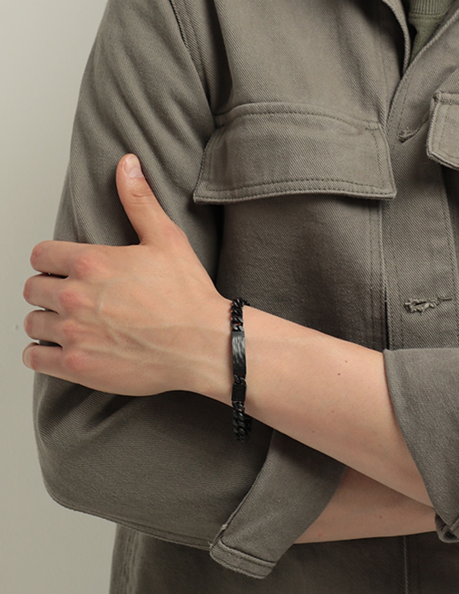 Brazalete con acabado mate 3