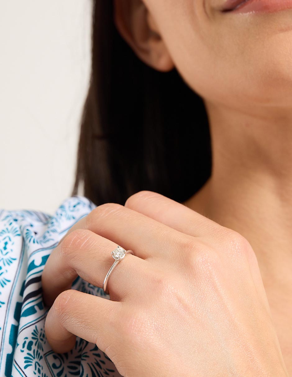 Anillo de compromiso 14 k diamante 2