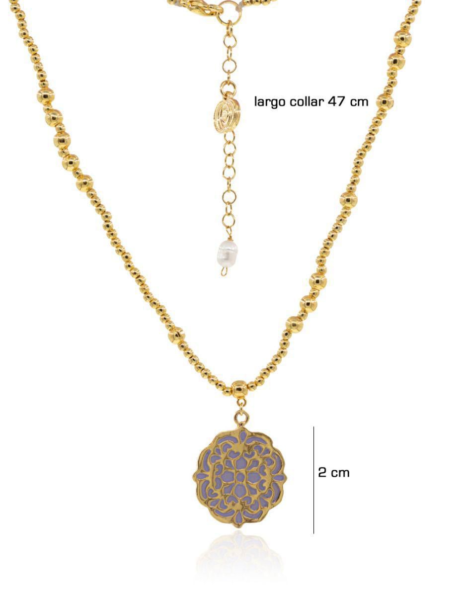 Collar con acabado baño de oro 3