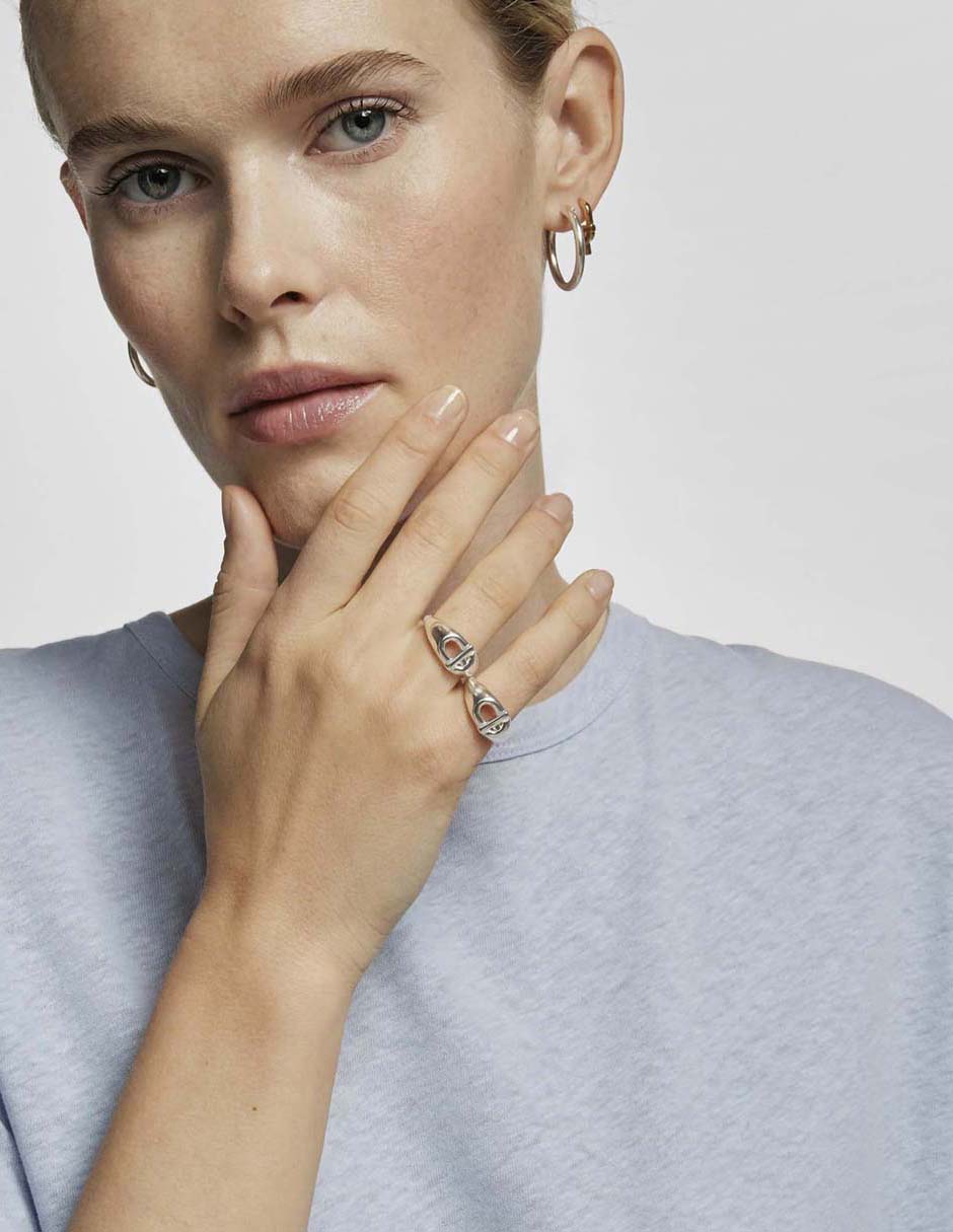 Anillo ovalado Manifesto P 925 de plata brillante 2