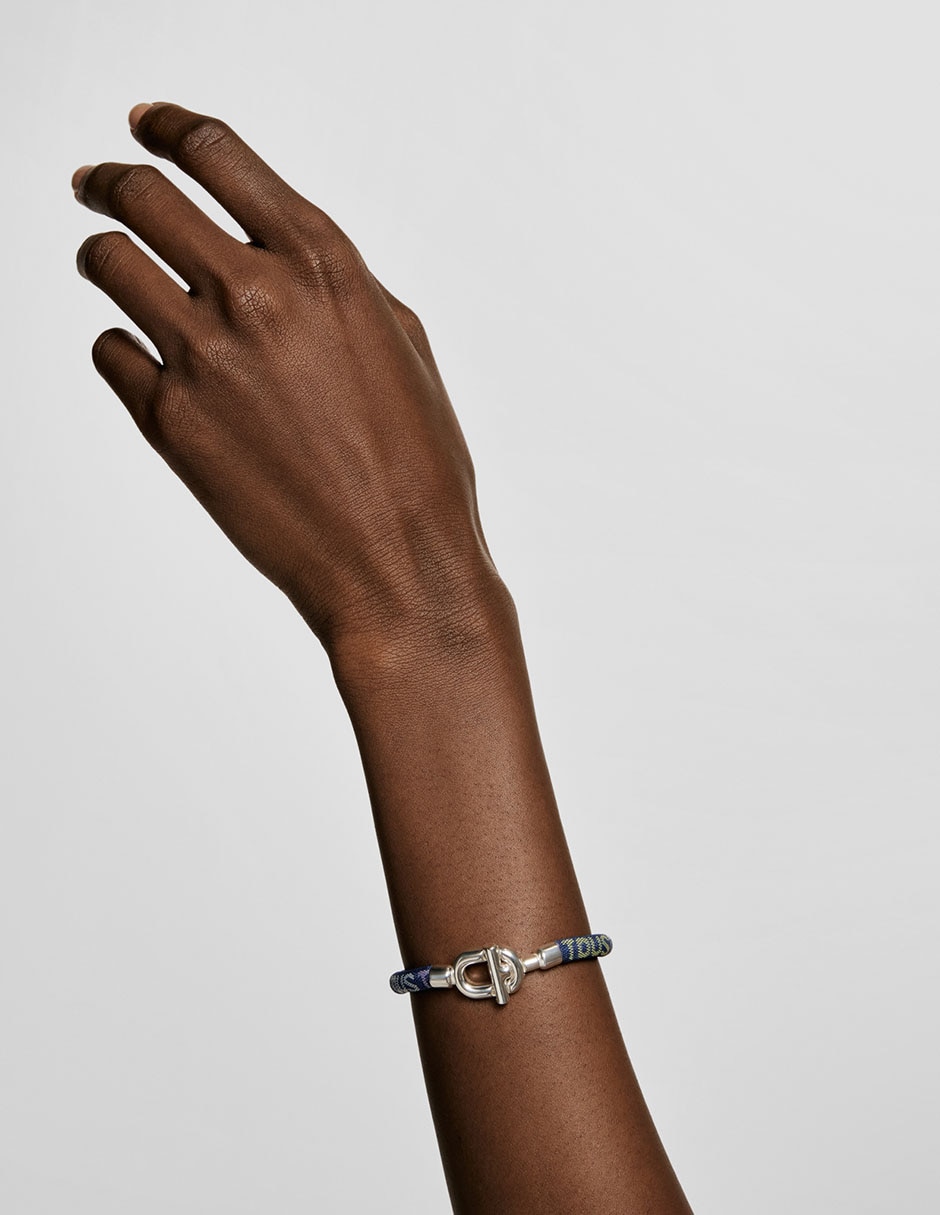 Pulsera de plata P 925 Manifesto con acabado mate