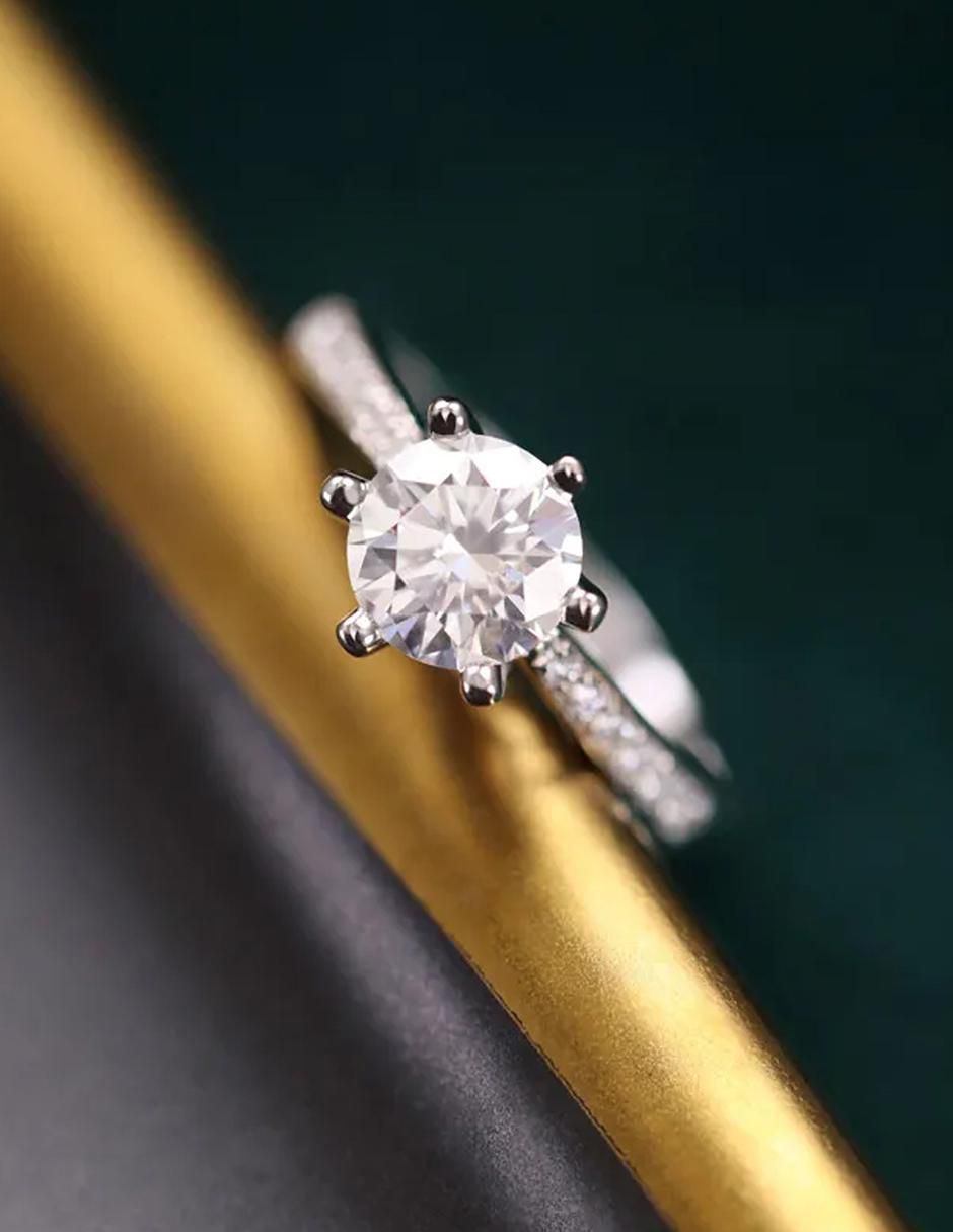 Anillo de compromiso