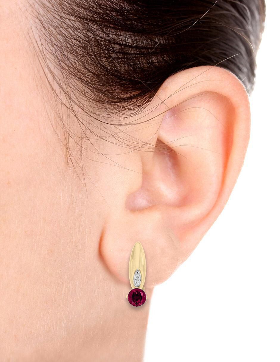 Aretes de oro 14 K con acabado brillante rubí y diamante 3