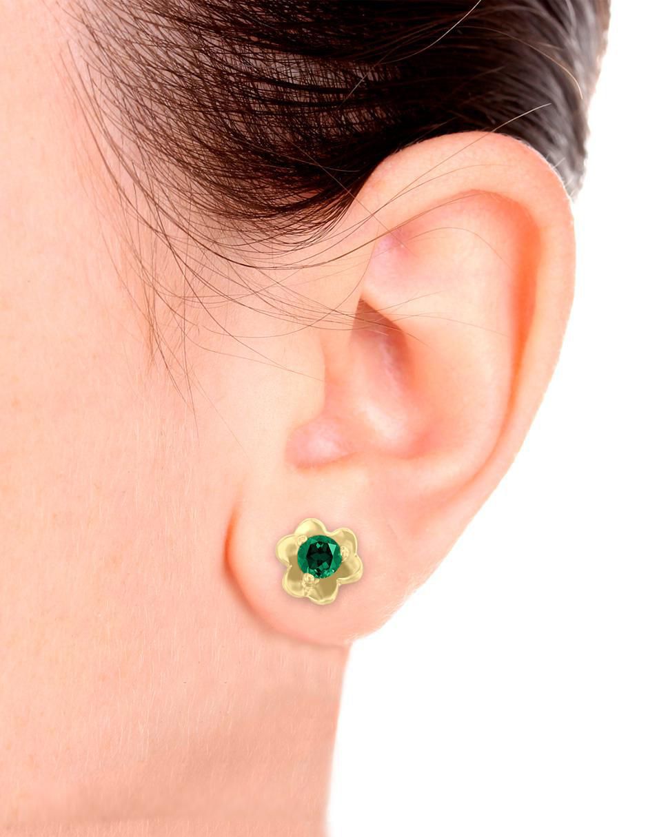 Aretes redondos de oro 14 K con acabado brillante esmeralda 2