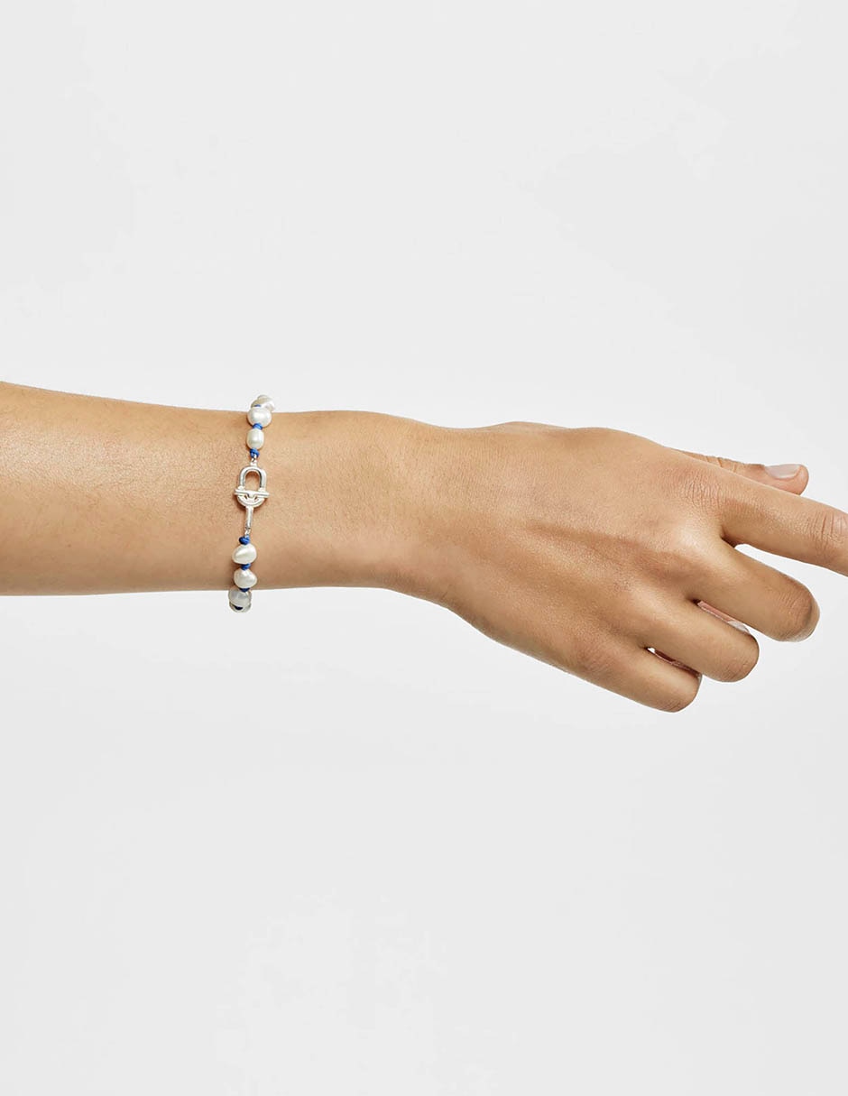 Pulsera Manifesto con acabado liso 4
