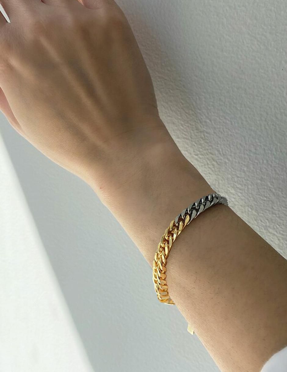 Pulsera con acabado lustre