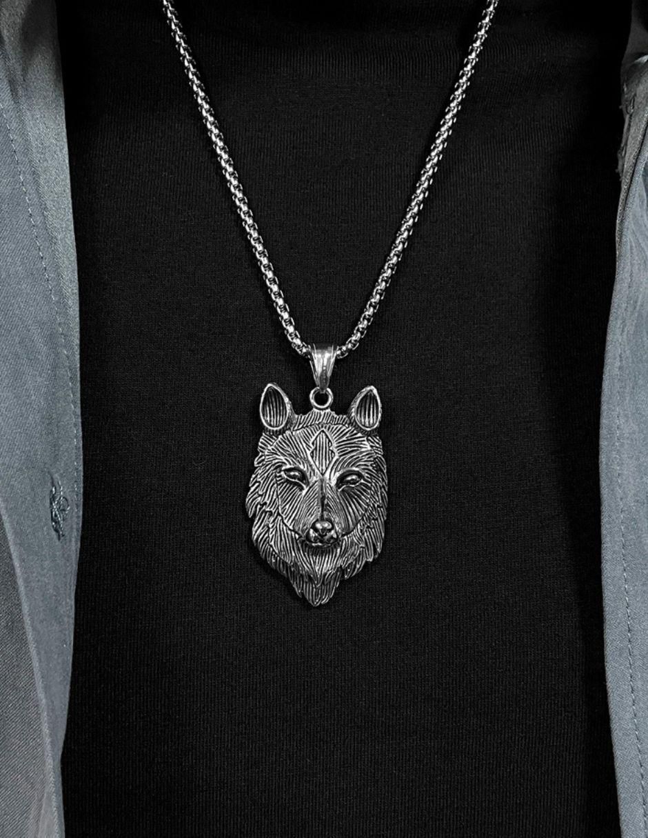Collar de ovalado
