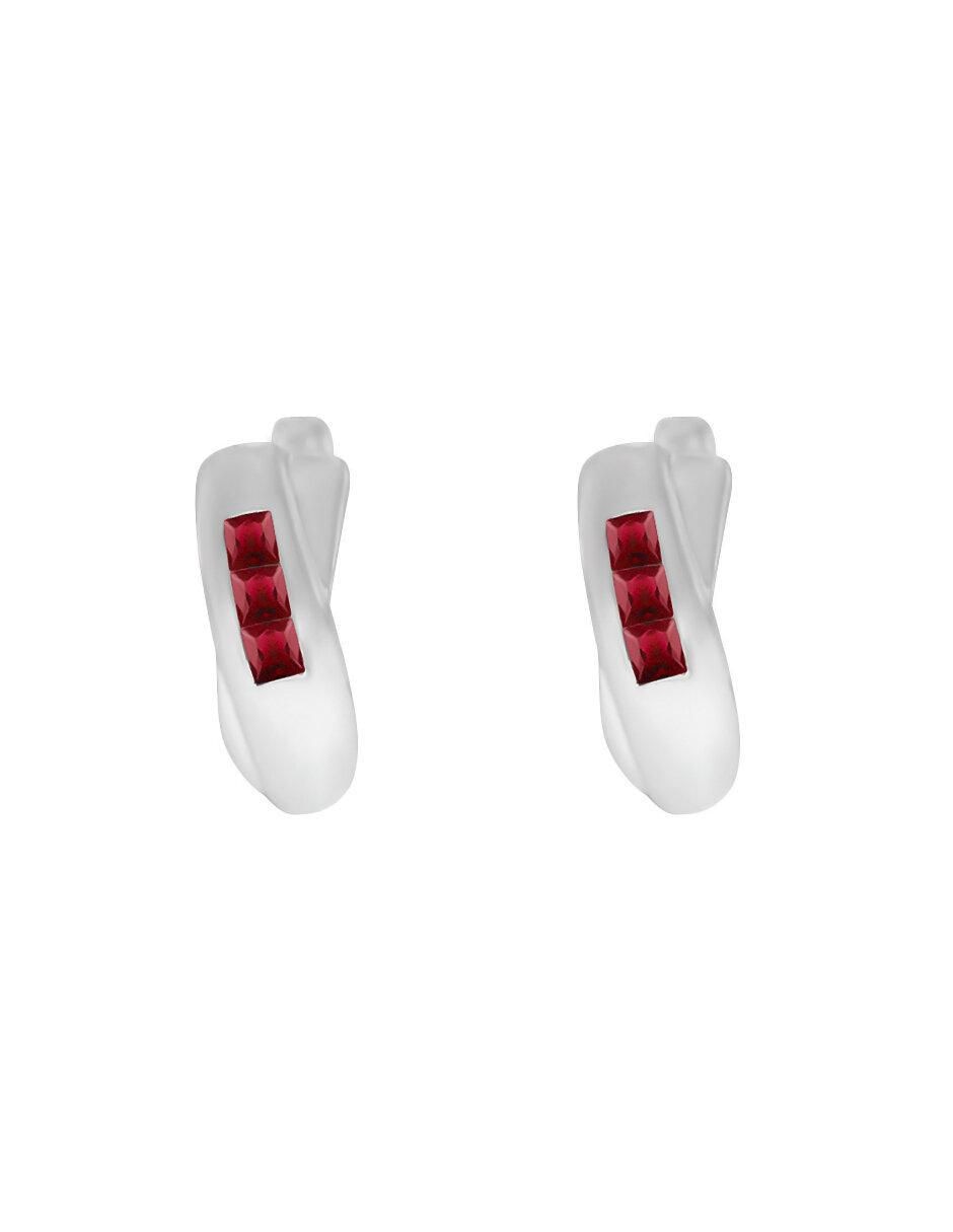 Aretes de oro blanco con acabado brillante rubí Aretes de oro blanco con acabado brillante rubí