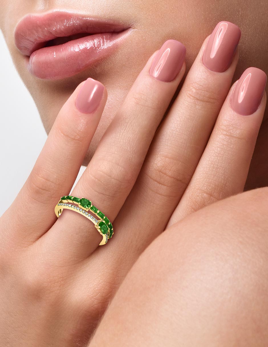 Anillo Effy 14 k de oro amarillo esmeralda y diamante brillante