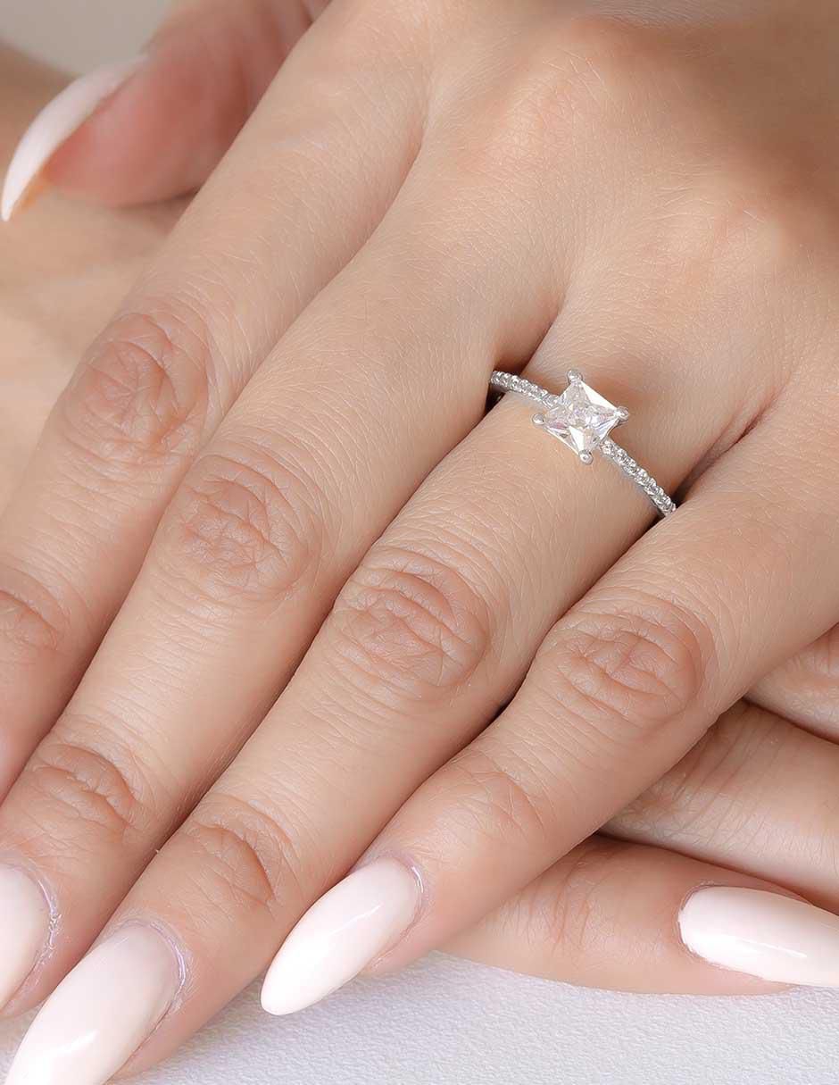 Anillo de compromiso 10 k 4