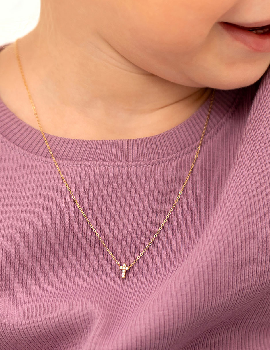 Collar de cruz In Season Jewelry de oro amarillo 14 K
