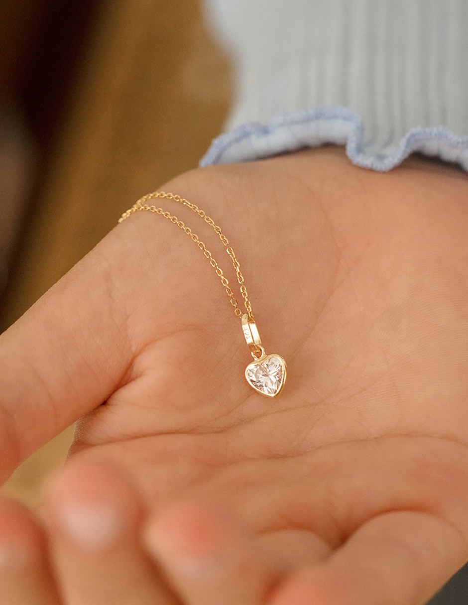 Collar de corazón In Season Jewelry de oro amarillo 14 K
