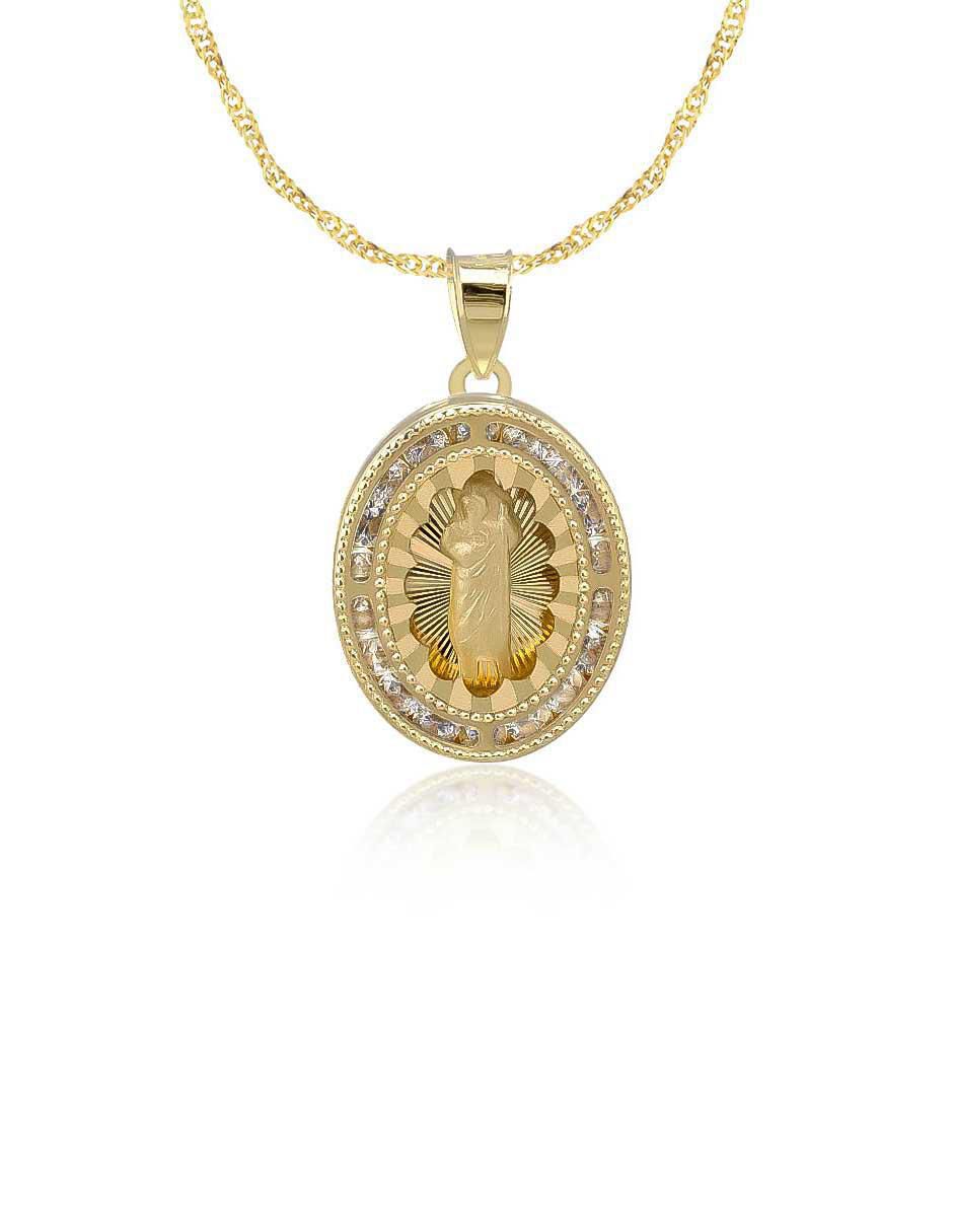 Collar con dije ovalado de oro 10 K Collar con dije ovalado de oro 10 K