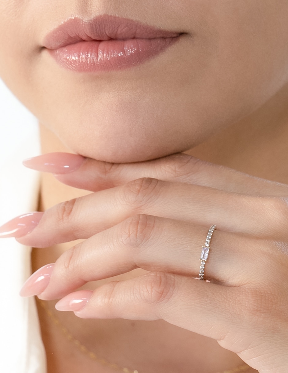 Anillo de compromiso de oro 10 k zirconia 4