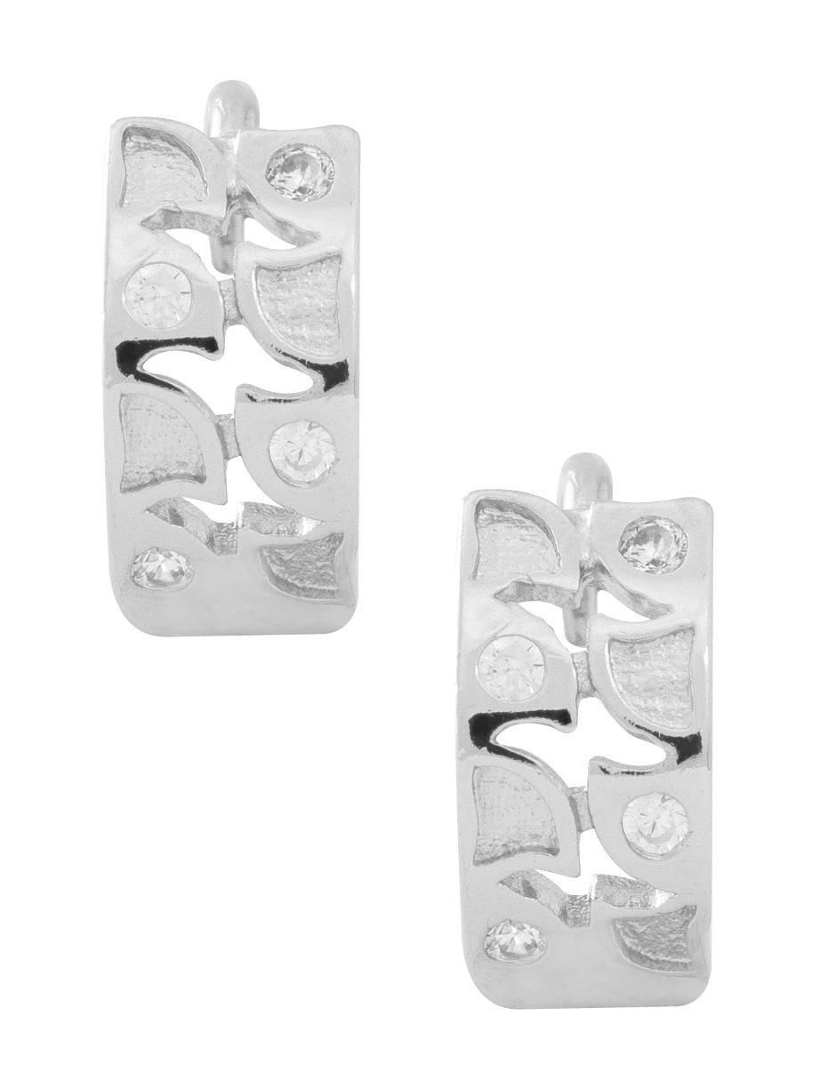 Aretes redondos con acabado plateado