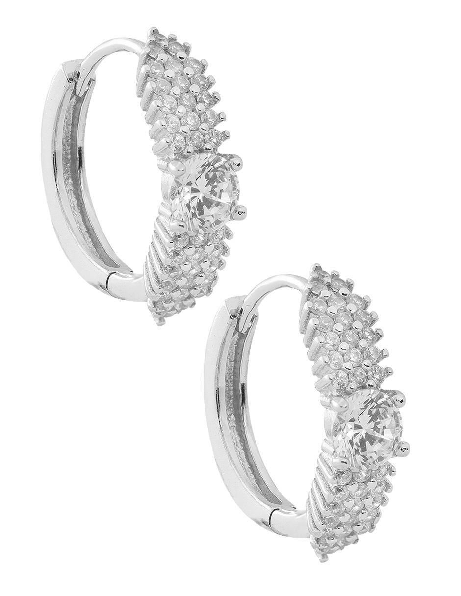 Aretes circulares con acabado plateado 3