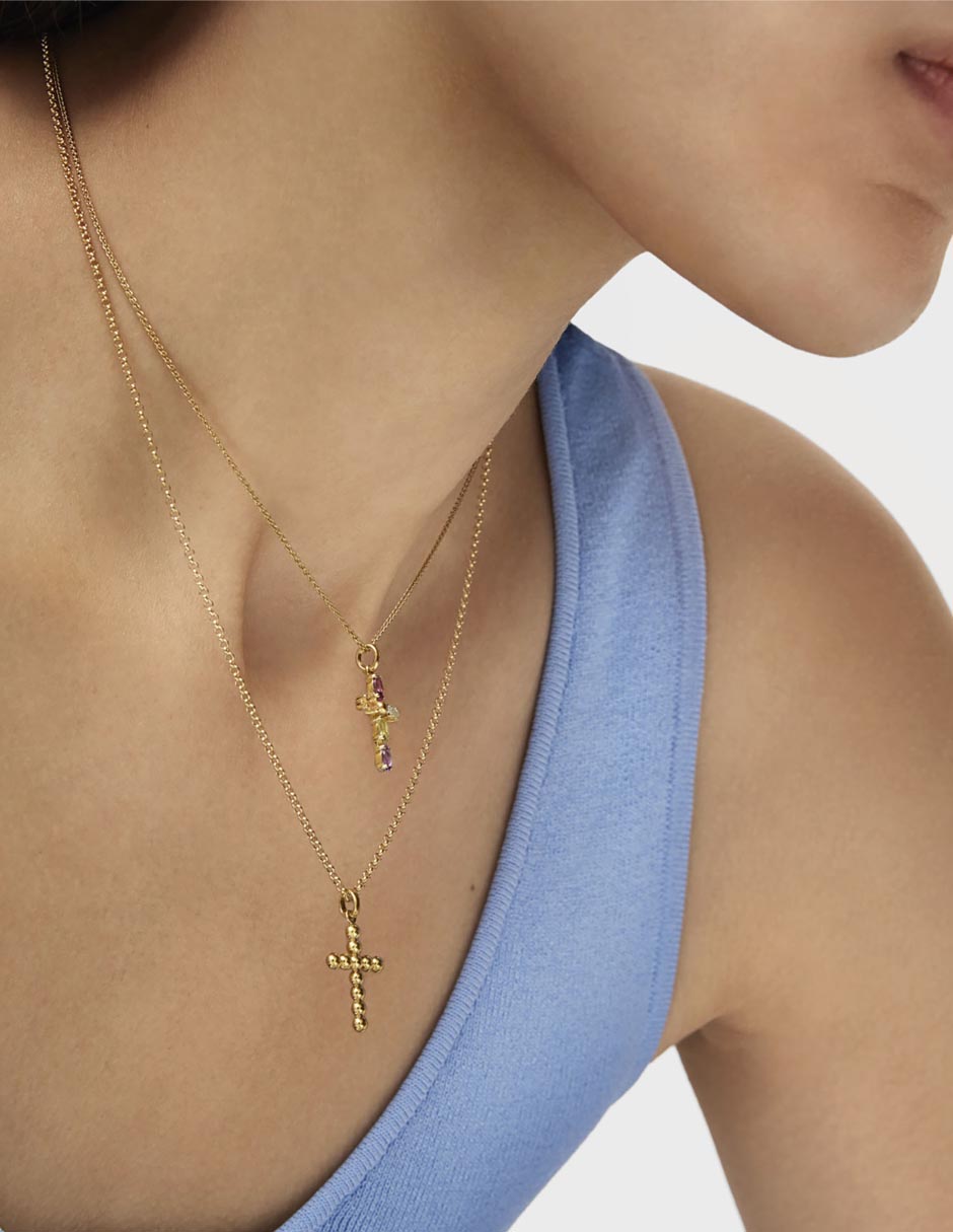 Dije de cruz Basics de oro amarillo 18 K Dije de cruz Basics de oro amarillo 18 K