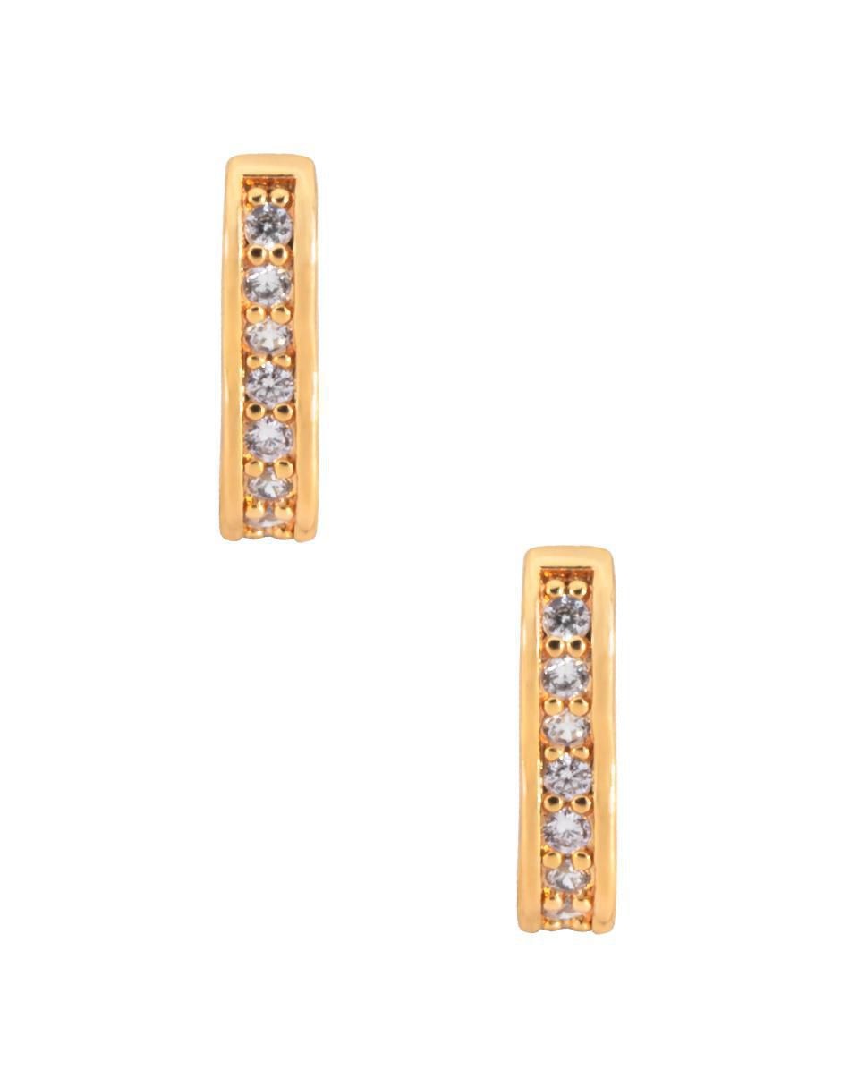 Aretes de corazón con acabado chapa de oro