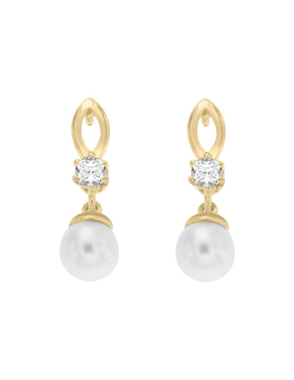 Aretes de oro con acabado brillante perla y diamante Aretes de oro con acabado brillante perla y diamante