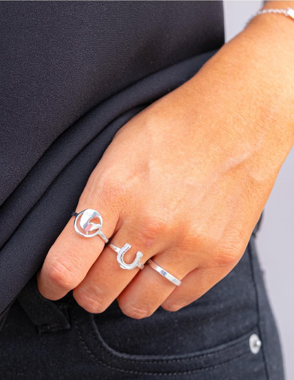 Anillo Elegancia Equina de plata P 925 con acabado baño de oro 8