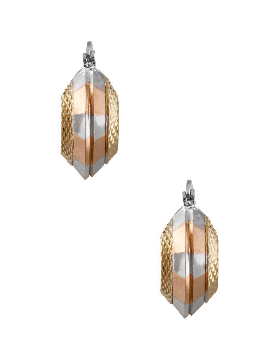 Arracadas de flor con acabado chapa de oro Arracadas de flor con acabado chapa de oro