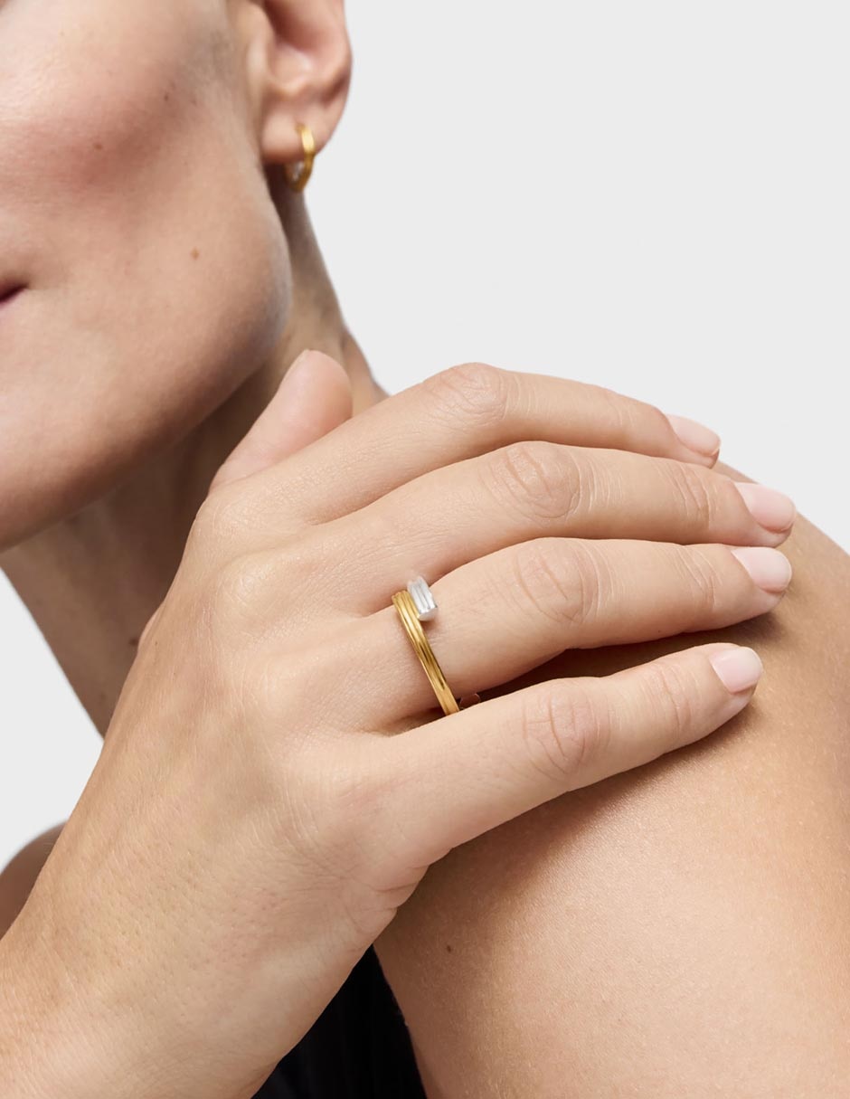 Anillo Tous 1950 de plata P 925 baño de oro