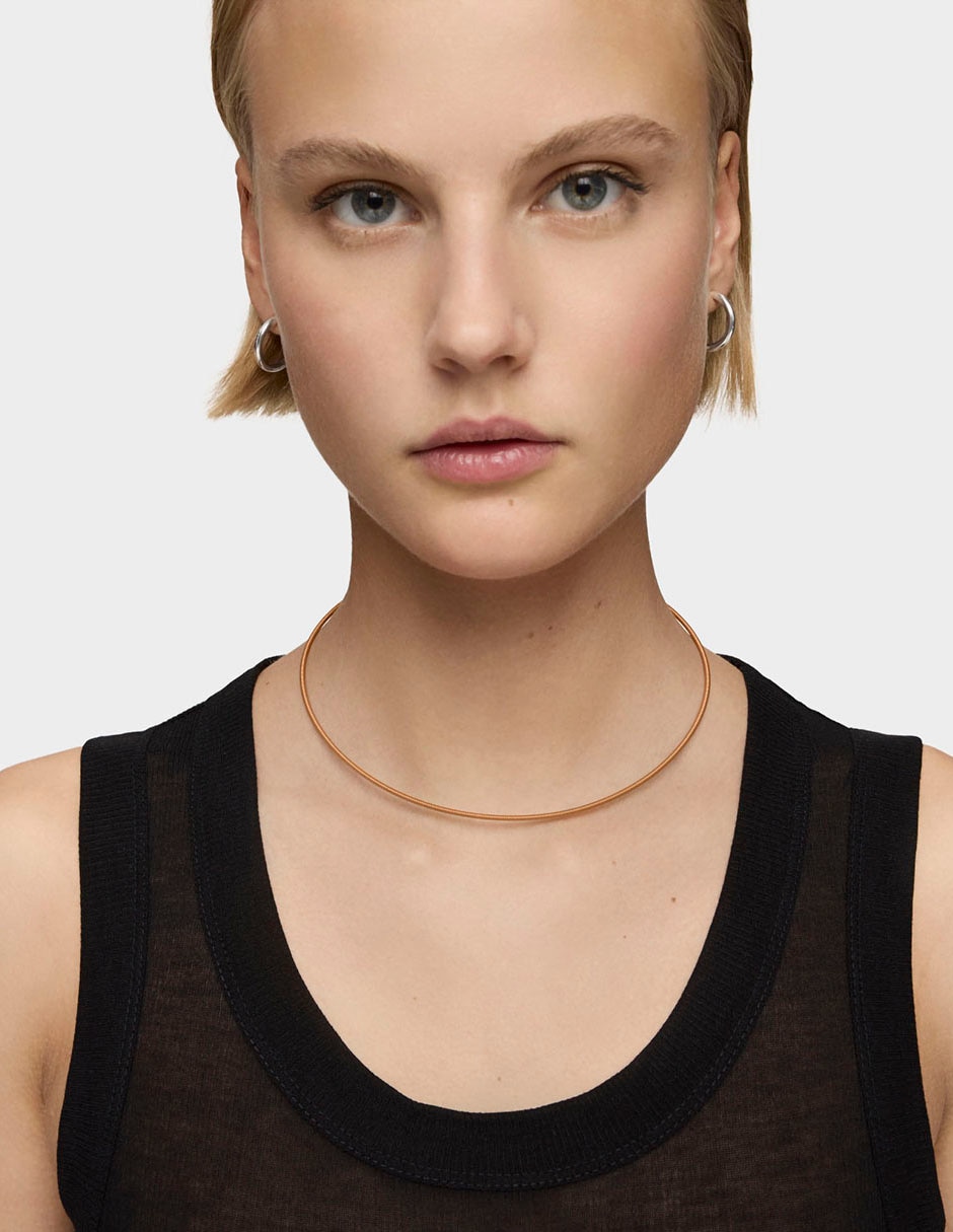 Collar 7