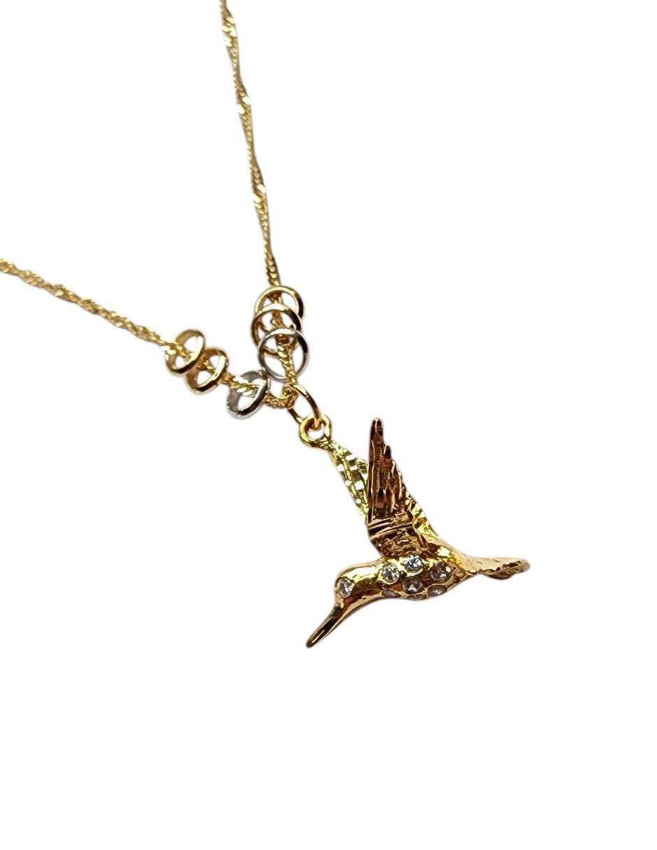 Collar con dije de colibrí Limerence By Claudia Herrera de oro laminado 14 K