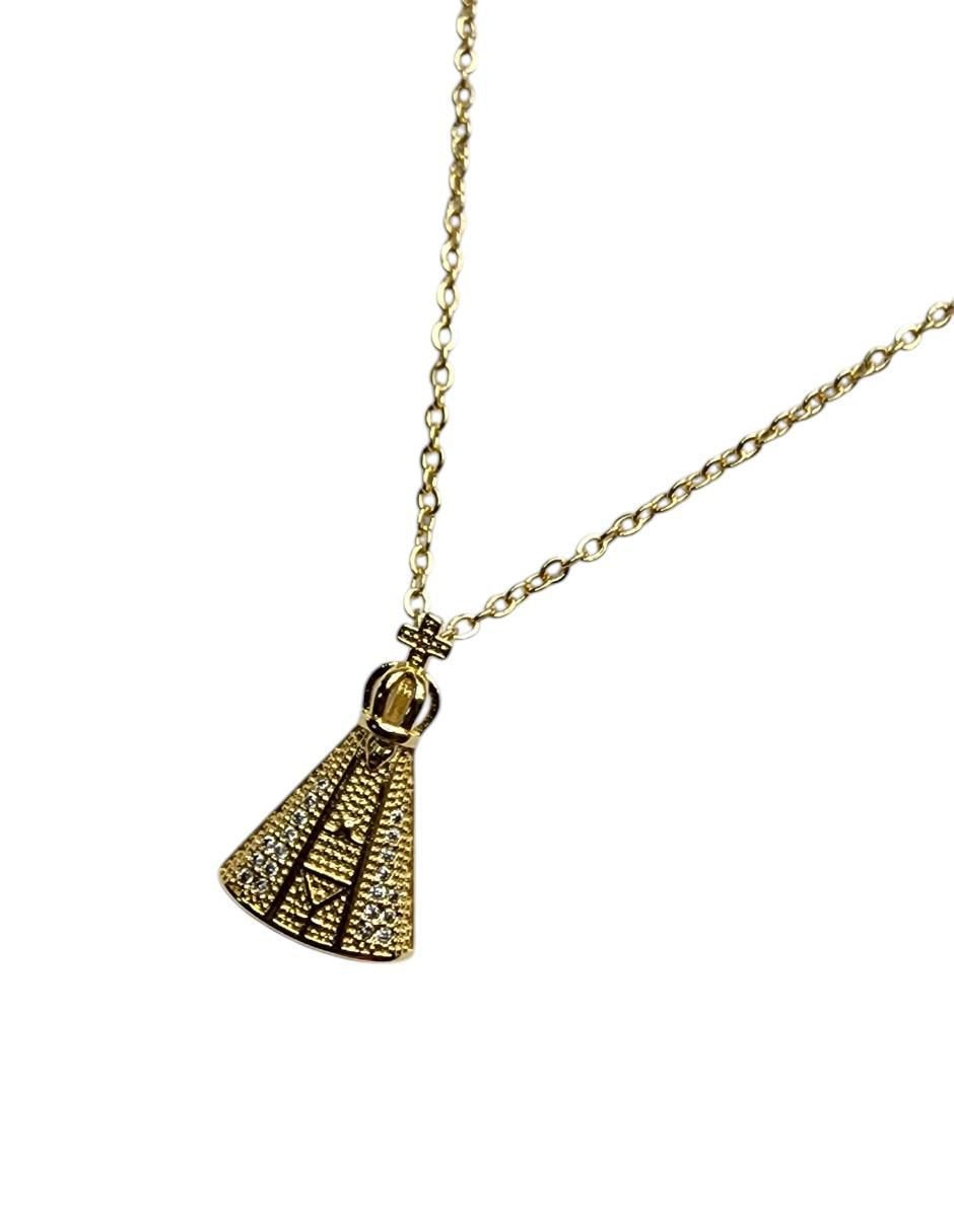 Collar con dije Virgen de Juquila Limerence By Claudia Herrera Catolica de oro laminado 14 K