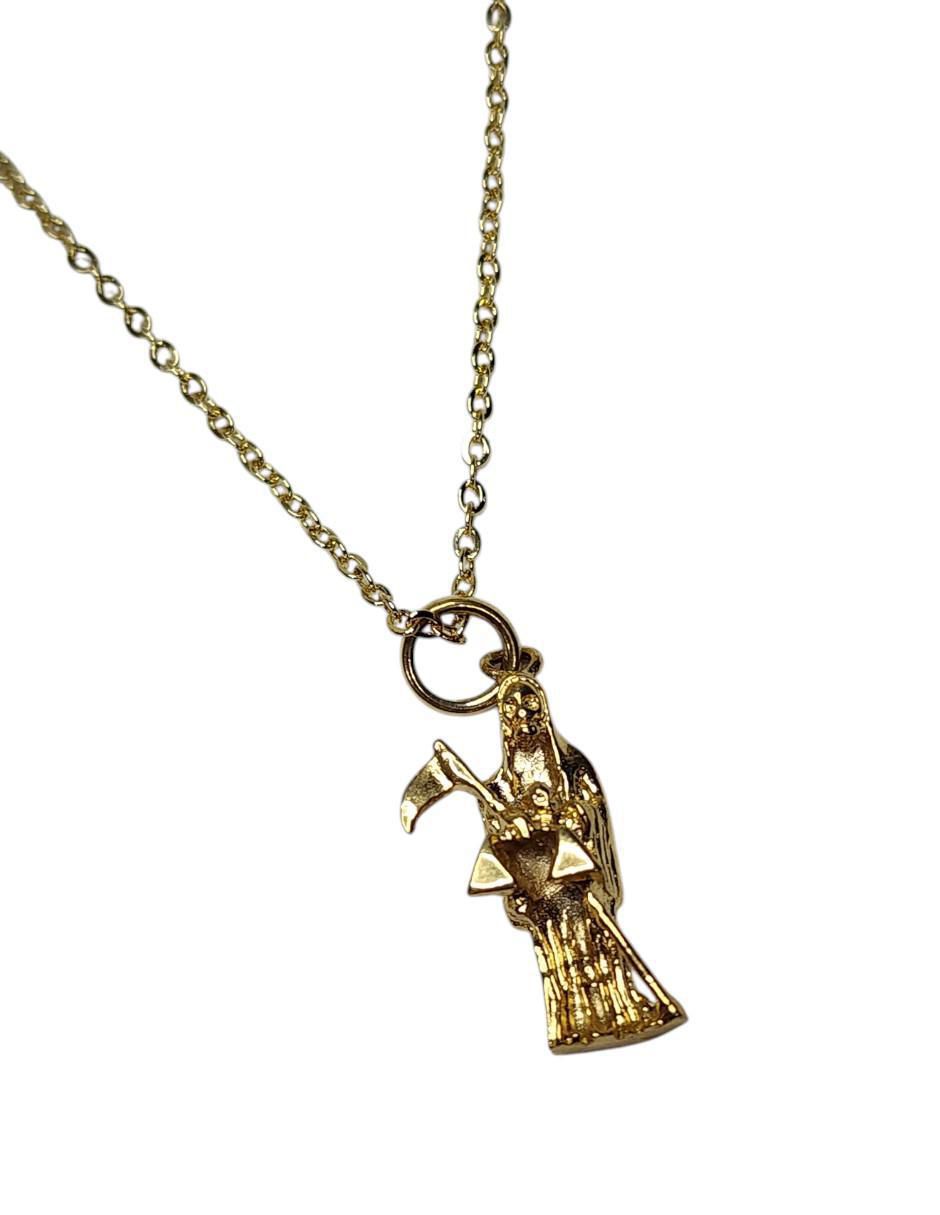 Collar con dije santos Limerence By Claudia Herrera Santa Muerte de oro laminado 14 K