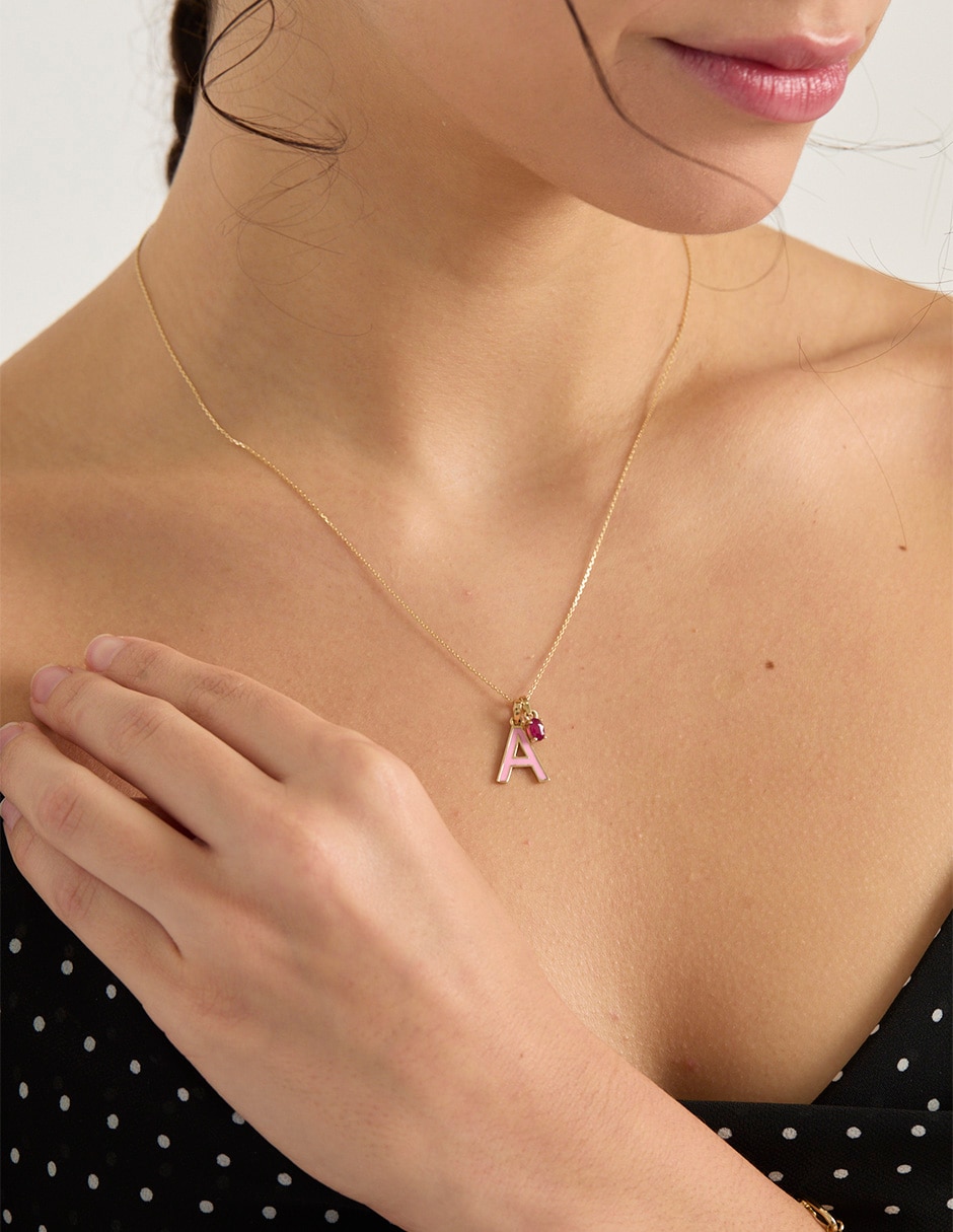 Collar con dije de letra a de oro 14 K