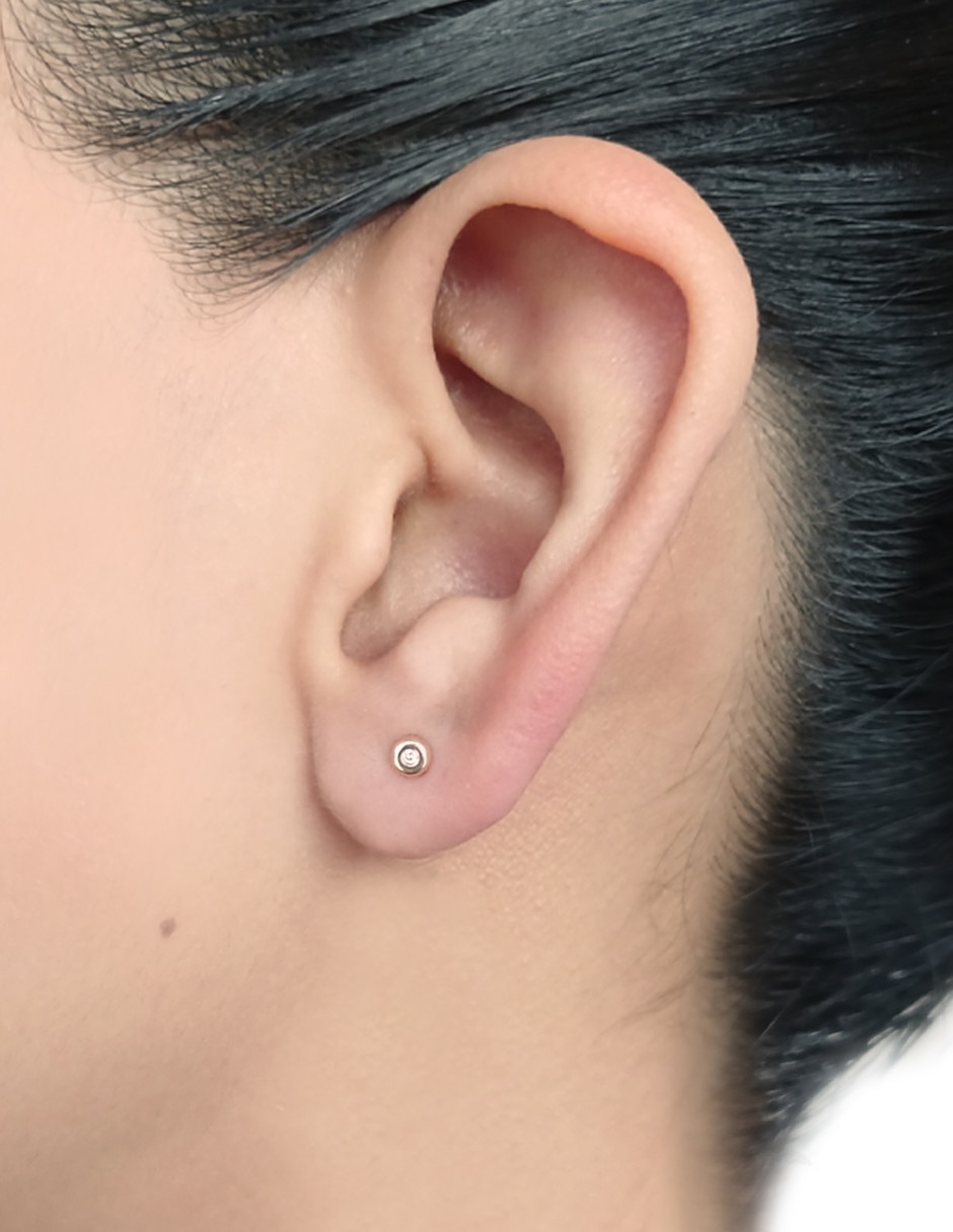 Broqueles de flor de oro florentino 14 K diamante 2