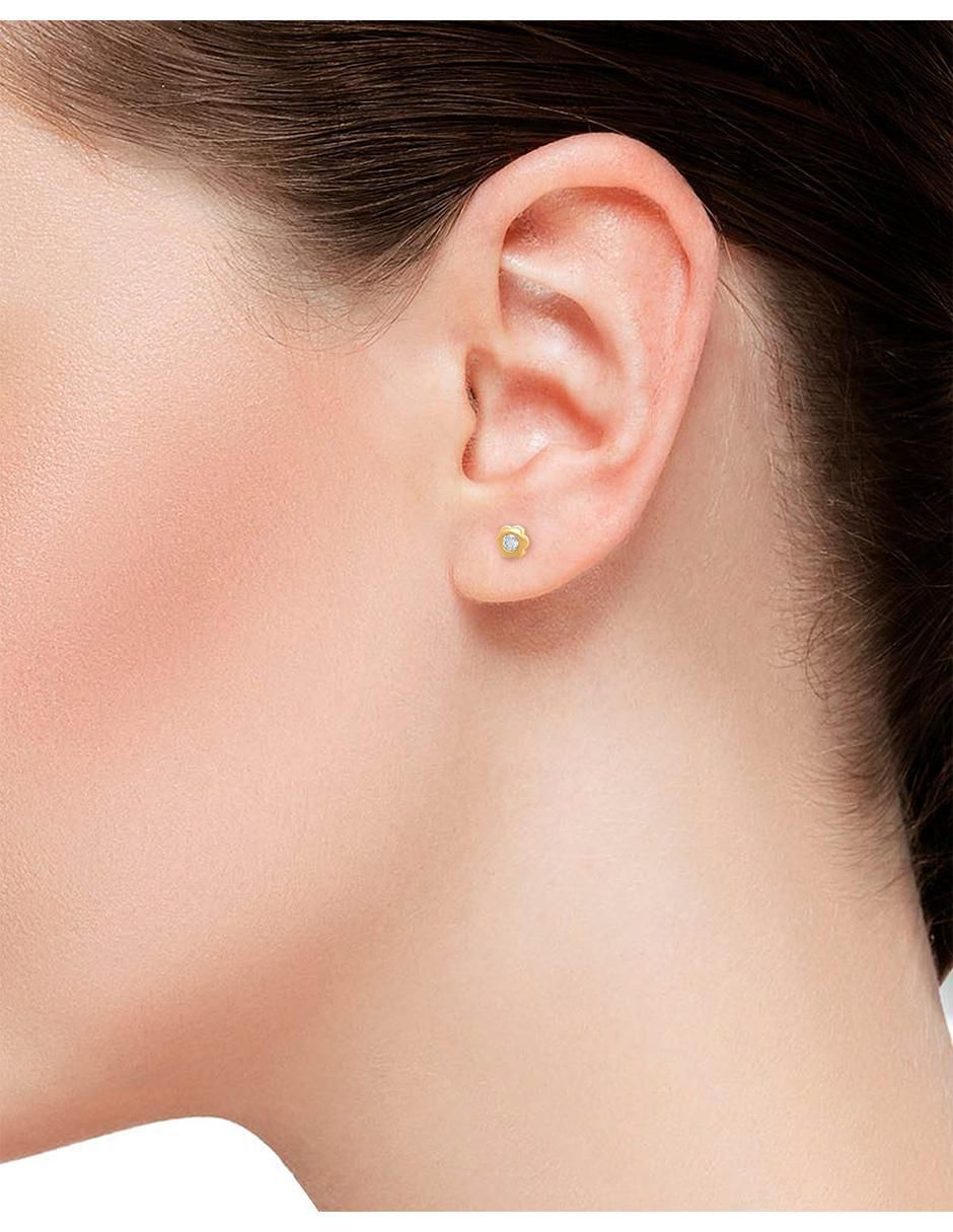 Broqueles de flor de oro 14 K con acabado liso diamante 3