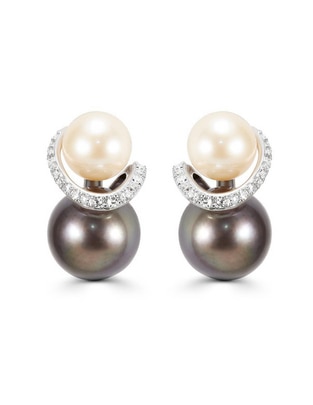 Aretes de esfera de oro 14 K con acabado brillante diamante