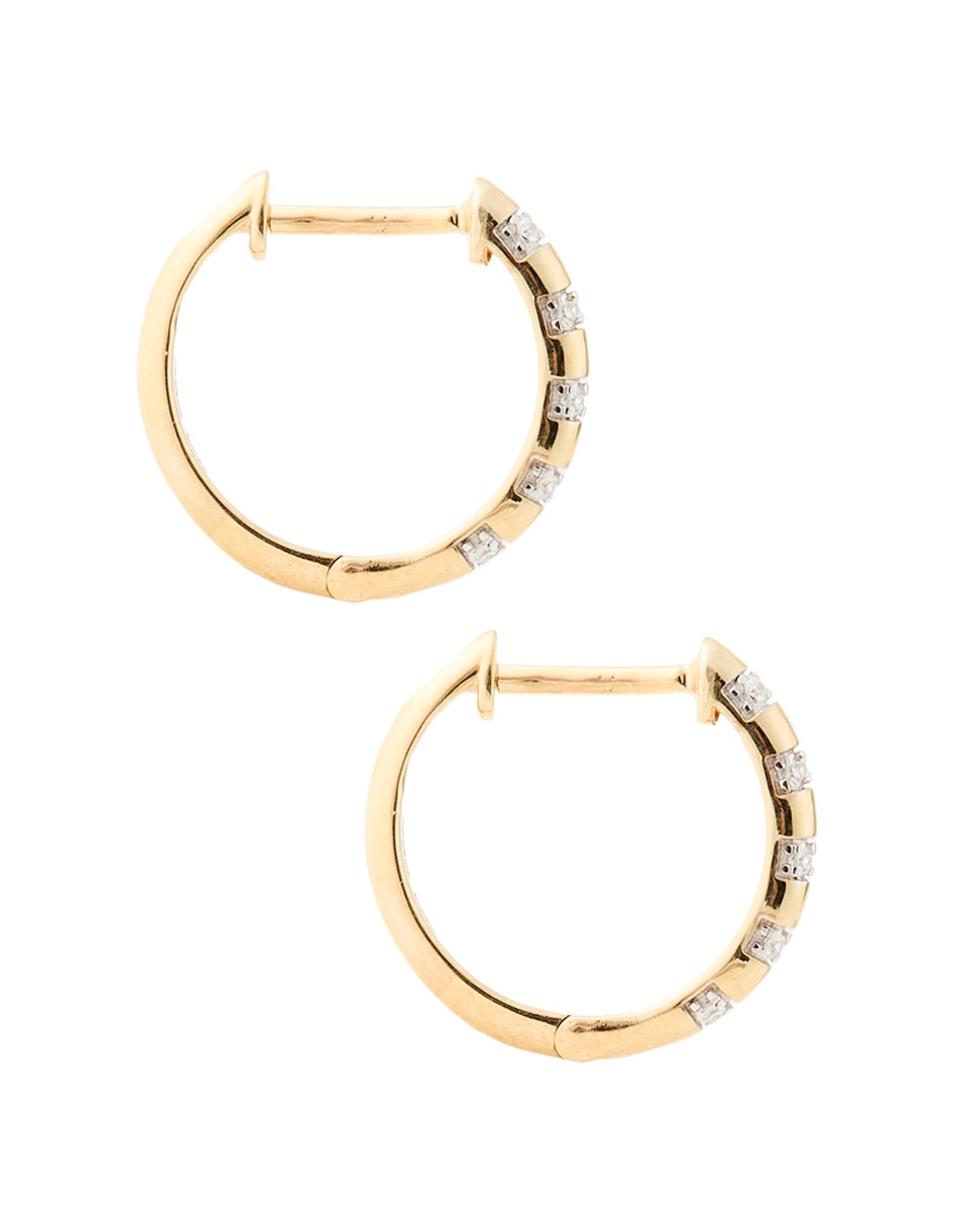 Aretes circulares de oro 14 K con acabado pulido diamante Aretes circulares de oro 14 K con acabado pulido diamante