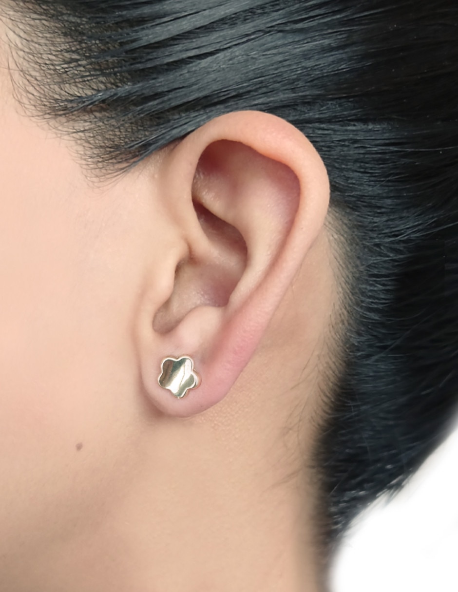 Broqueles de flor de oro 14 K 2