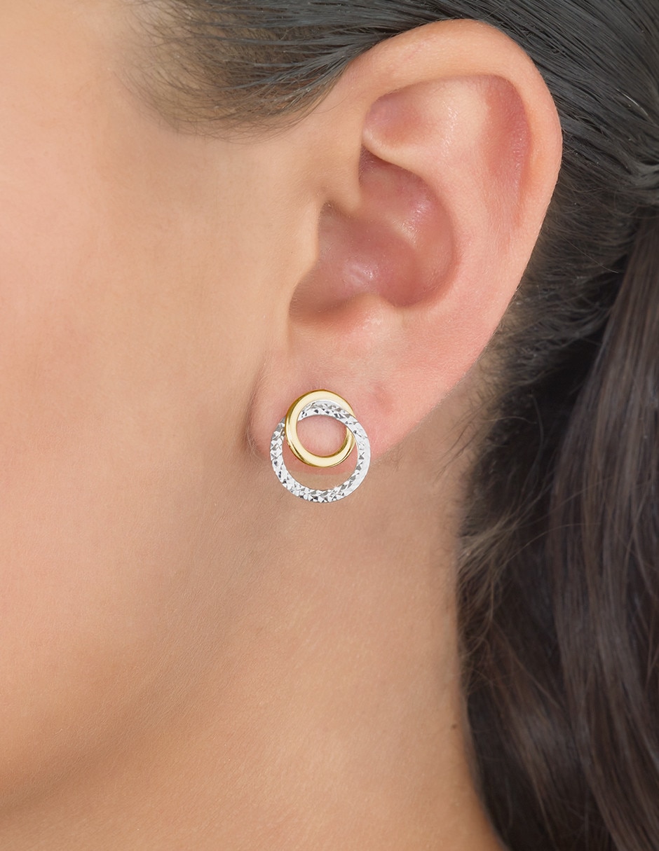 Broqueles circulares de oro 14 K con acabado texturizado 2