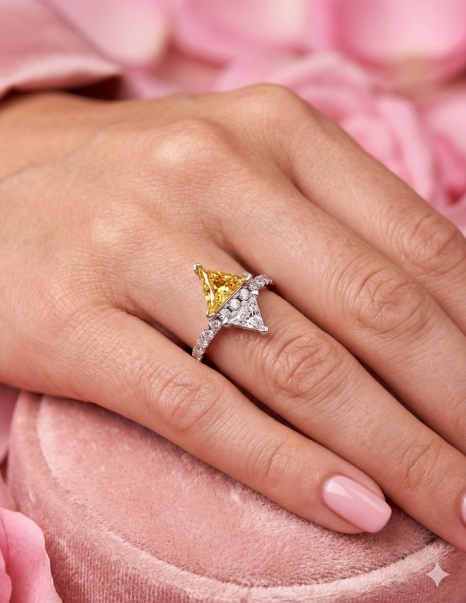 Anillo con gema de rombo aretize brillo de plata zirconia pavé