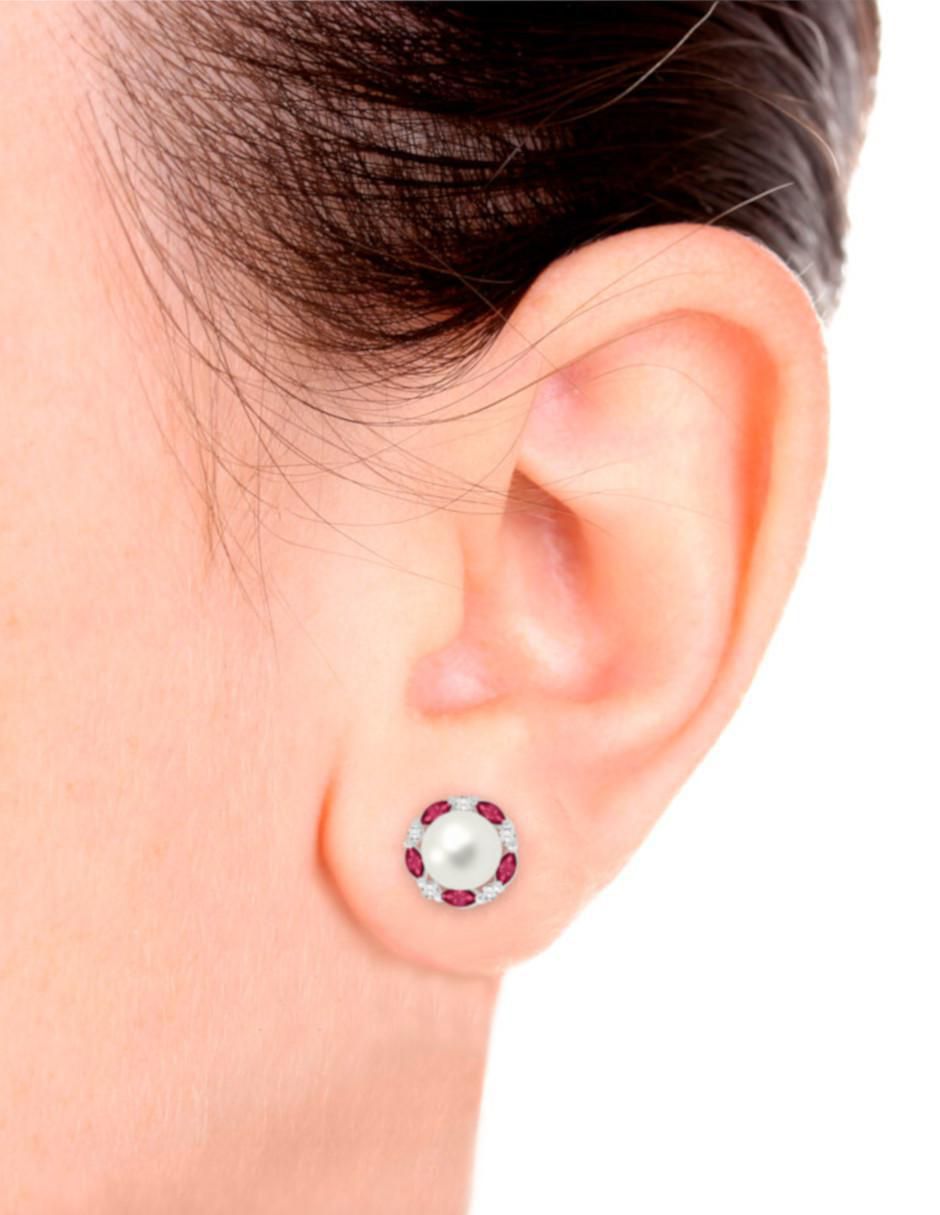 Aretes redondos de oro blanco 14 K con acabado brillante rubí y diamante 3