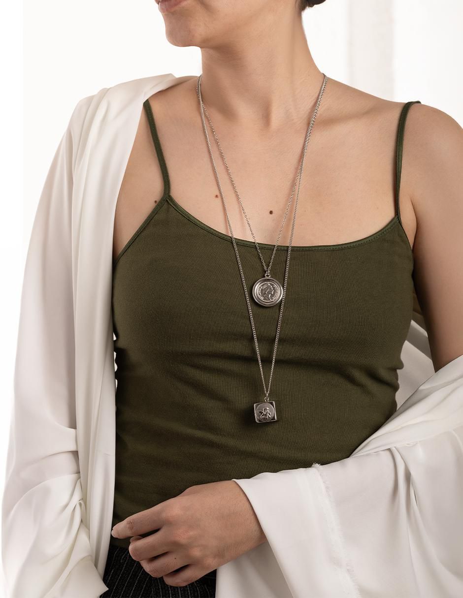Collar de varios hilos cuadrada 2