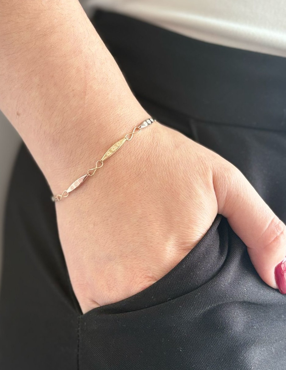Pulsera de oro 14 k con acabado brillante
