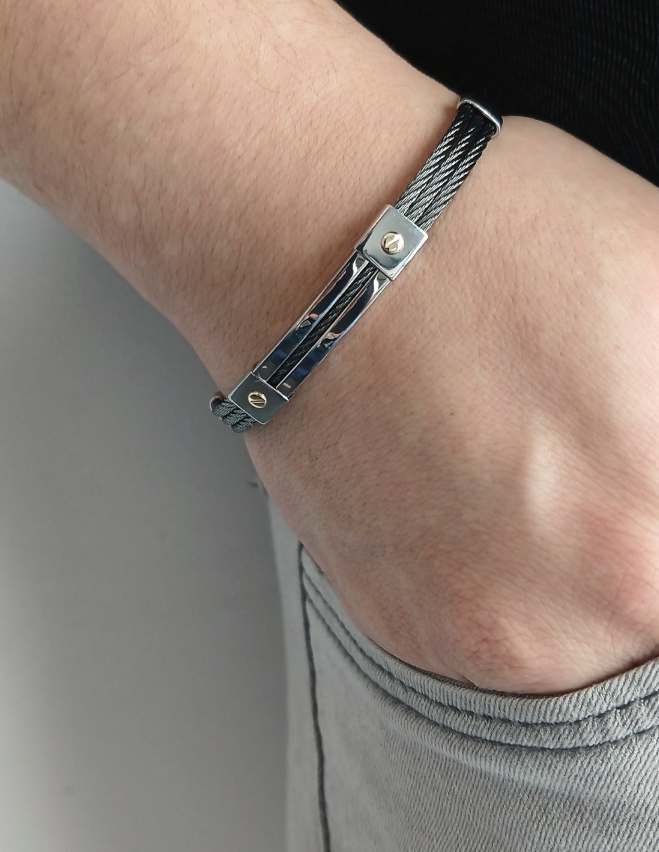 Brazalete acabado brillante 2