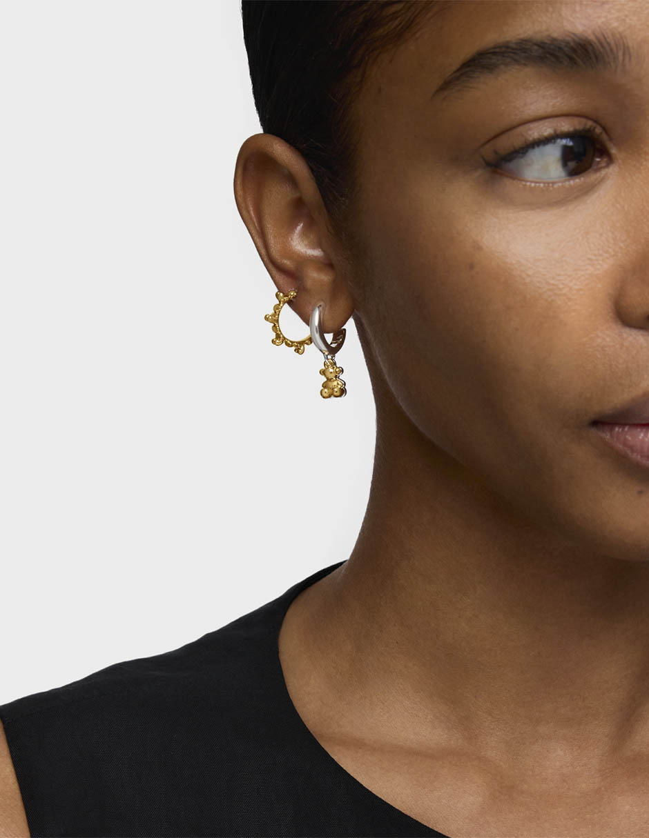 Aretes de aro de oso de plata P 925 con acabado baño de oro