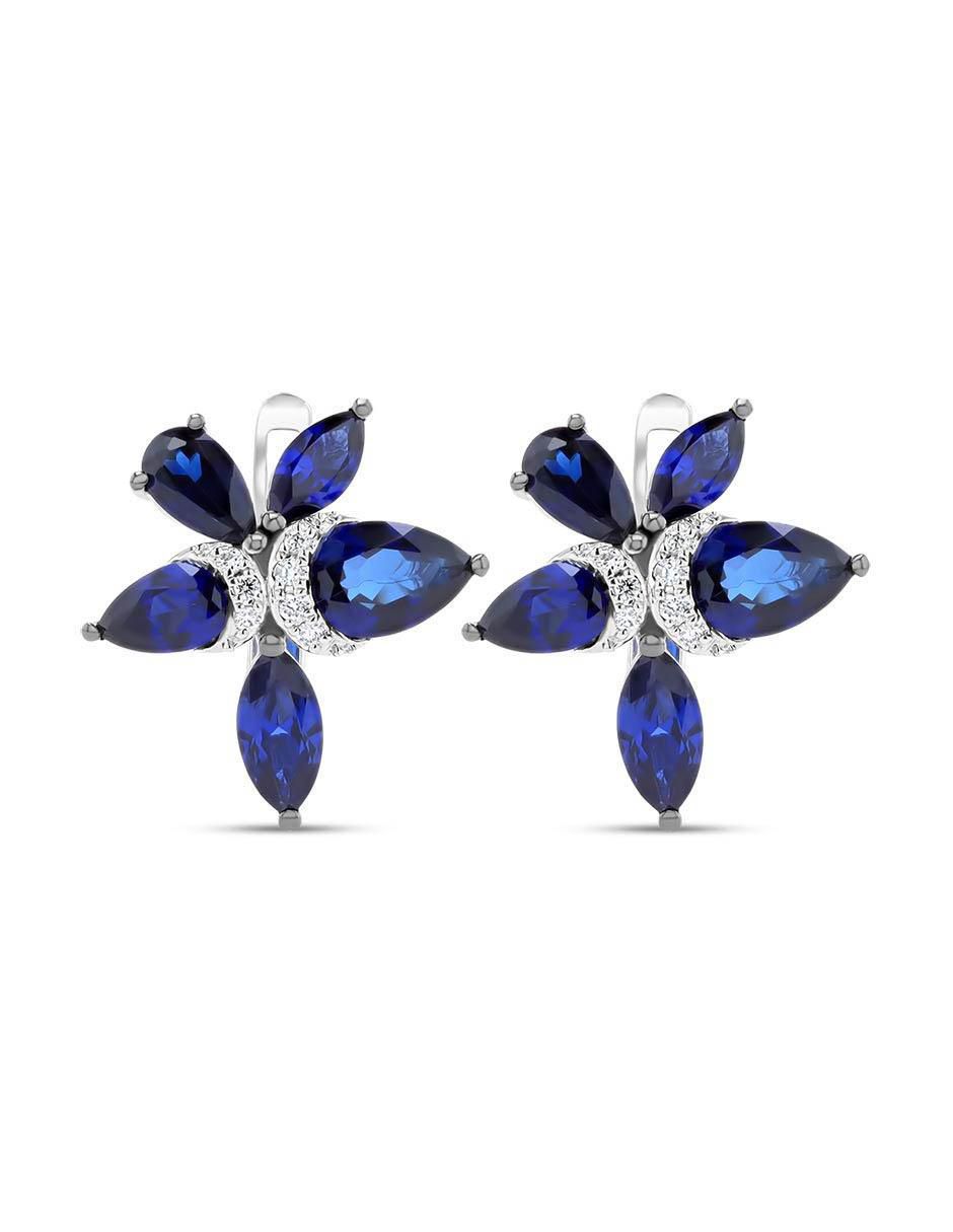 Aretes de flor de oro blanco 14 K con acabado brillante diamante