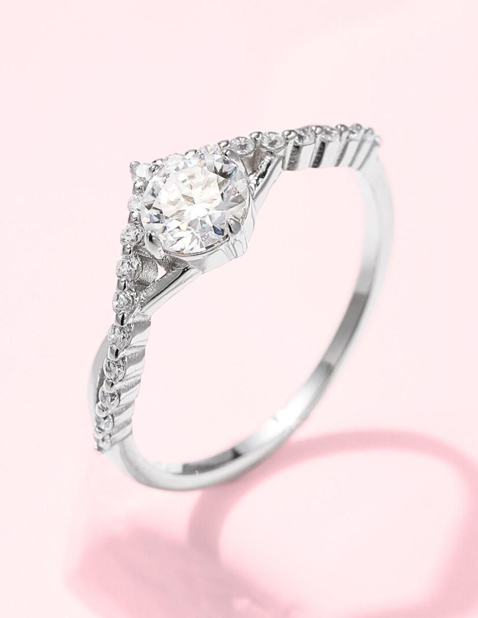 Anillo de compromiso de plata P 925 Infinity Of Love moissanita