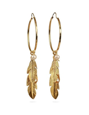 Aretes de aro con acabado baño de oro 18 K perla Aretes de aro con acabado baño de oro 18 K perla